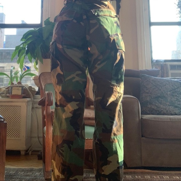 True Vintage Camo Pants - Picture 3 of 3